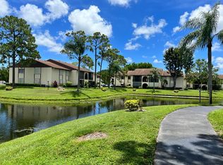 313 Knotty Pine Cir APT A-2, Greenacres, FL 33463