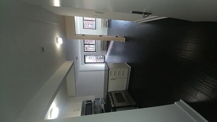 Rented by Metro Garden Realty NYC | media 20