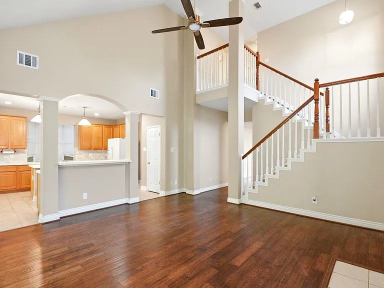 4307 Lakeshore Forest Dr — Photo 15