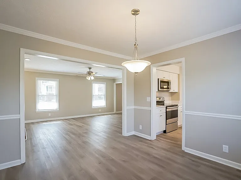 5428 Village Way — Photo 10