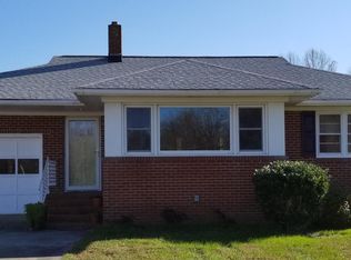 3036 General Puller Hwy #3, Saluda, VA 23149