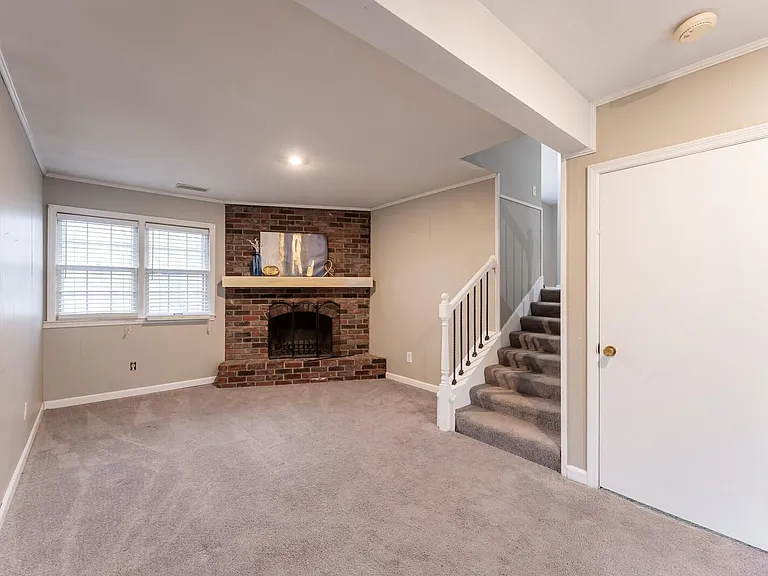 9414 Connell Dr #HOUSE — Photo 5