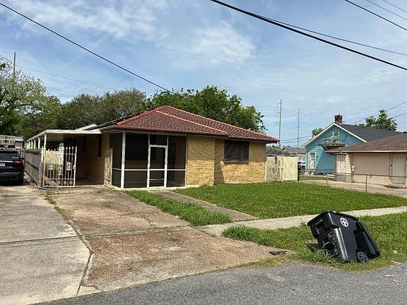 3rd image of 2820 Annette St