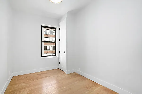 Rented by Real Estate Leonard LLC | media 6