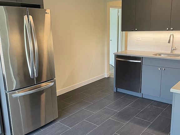 4th image of 1 Bay Club Dr APT 5T