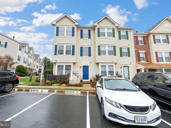 9215 Cardinal Forest Ln #29, Lorton, VA 22079