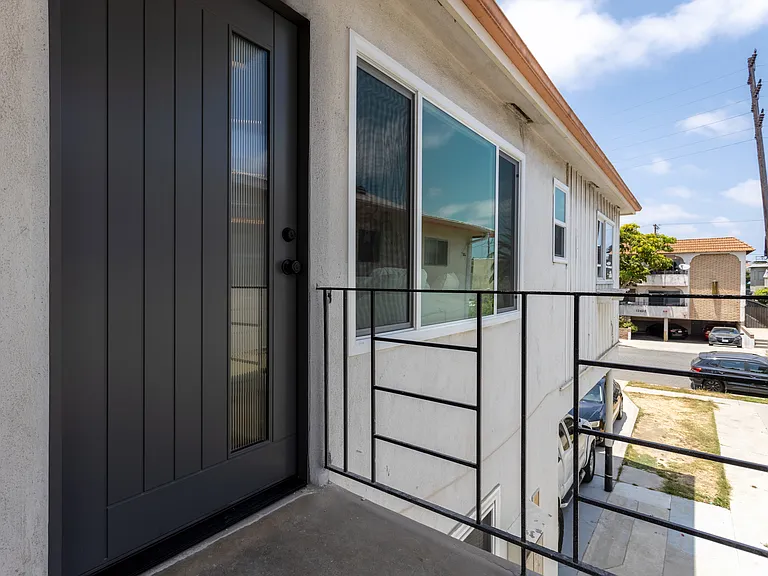 12422 Pacific Ave #3 — Photo 12