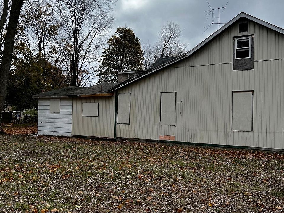 2nd image of 327 Catherine Ave