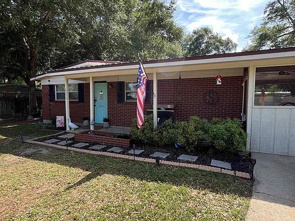 2nd image of 6575 Julia Dr