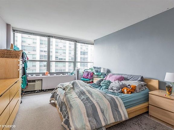 5th image of 3550 N Lake Shore Dr APT 1522