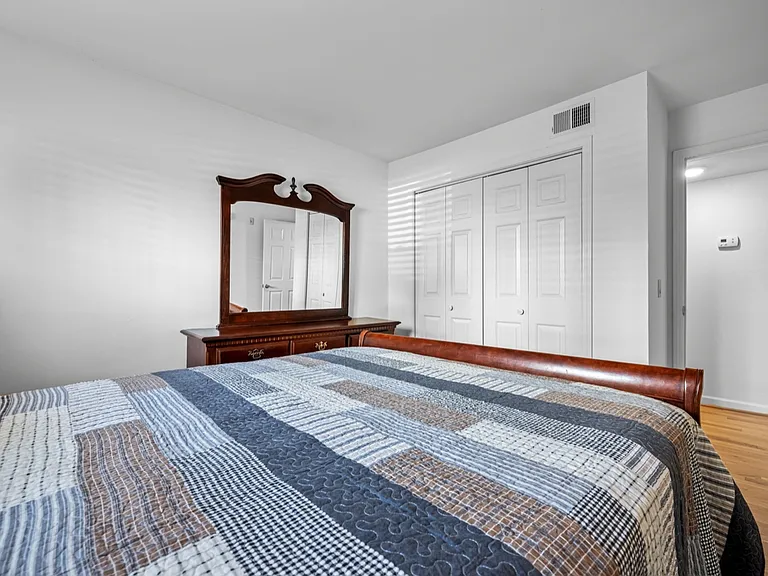 2905 Burch Ave #3 — Photo 18