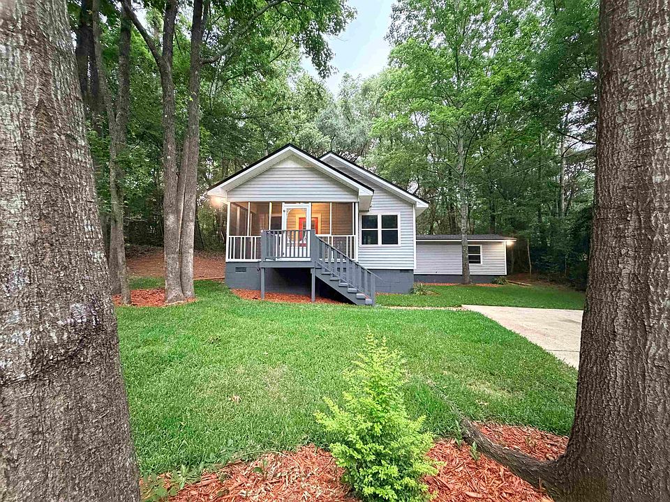 1st image of 3735 Ravine Dr