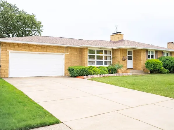 1067 Woodstock Ave, Tonawanda, NY 14150