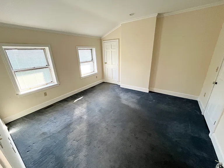 409 Temple St — Photo 7