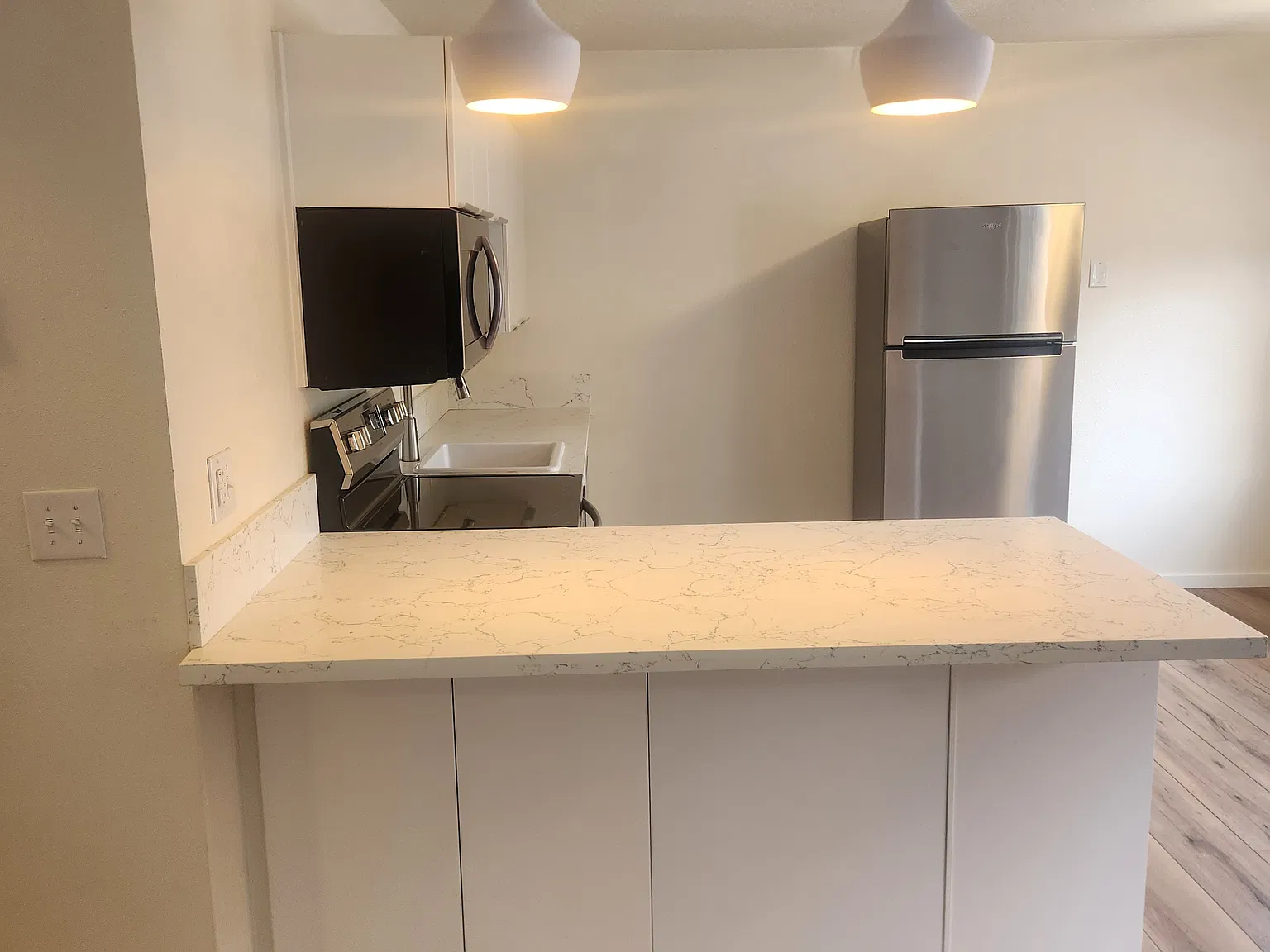 2 bed, 750 sqft, $1,650 — Photo 3