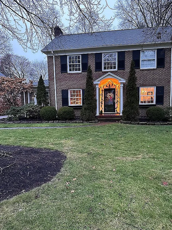 104 Overwood Rd photo 1