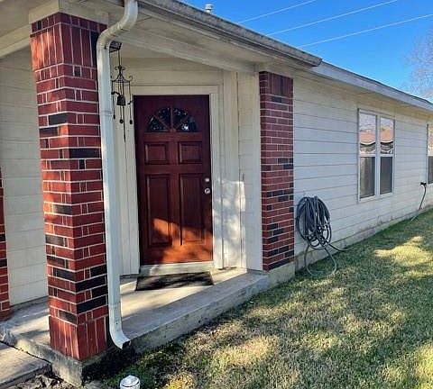 2nd image of 18238 Sorrell Oaks Ln