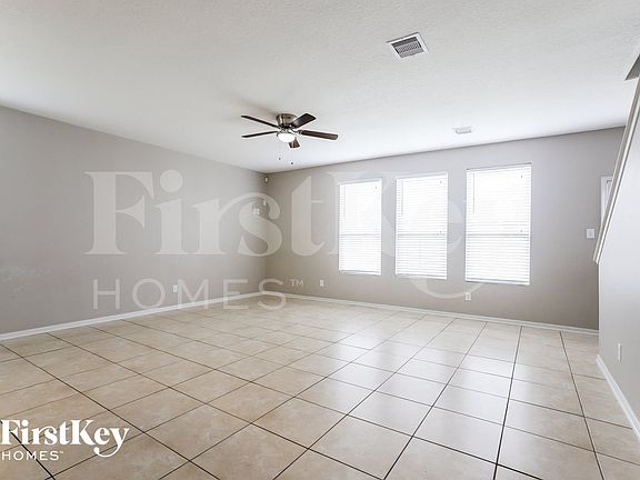 3rd image of 1826 Sun Point Ct