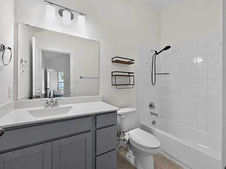 104 Joseph Hawkins Ln — Photo 24