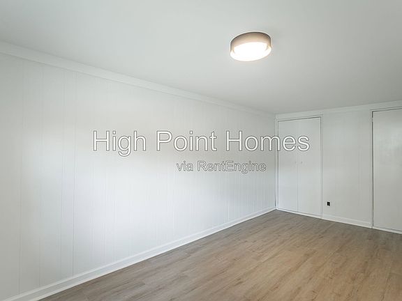 4th image of 3405 6th Ave #2