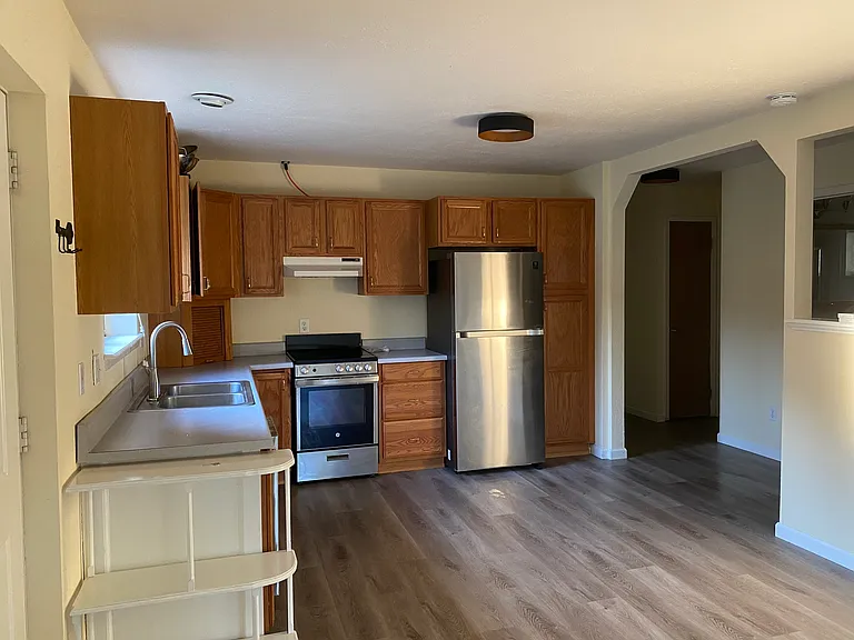 14606 Arrowood Ln SE — Photo 2