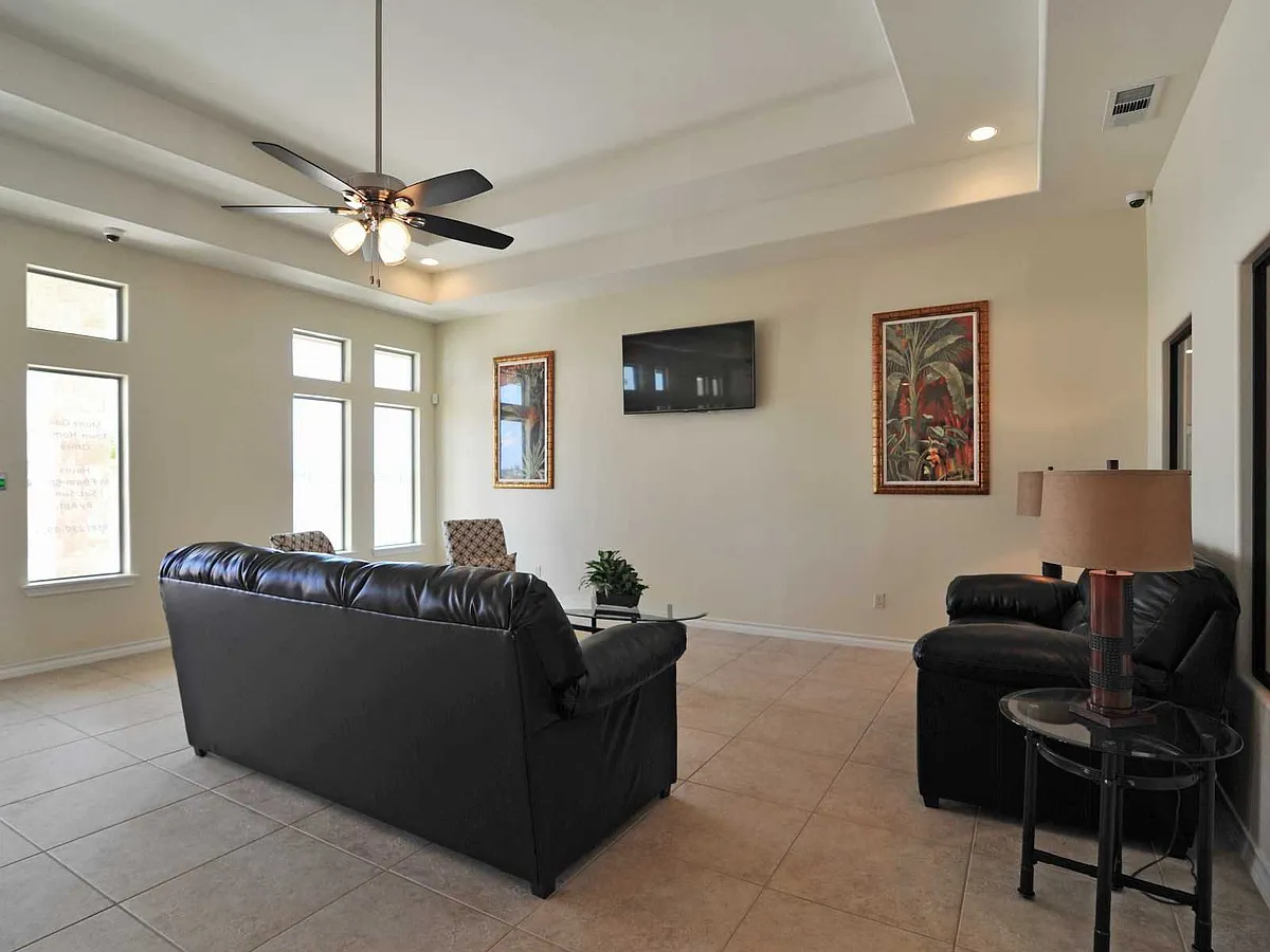 Building Photo - Stone Oak Townhomes