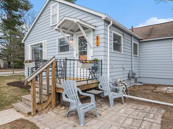 872 Kelley St, Traverse City, MI 49686