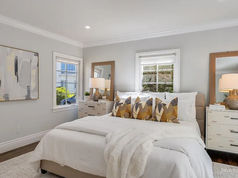 325 Moncada Way — Photo 23