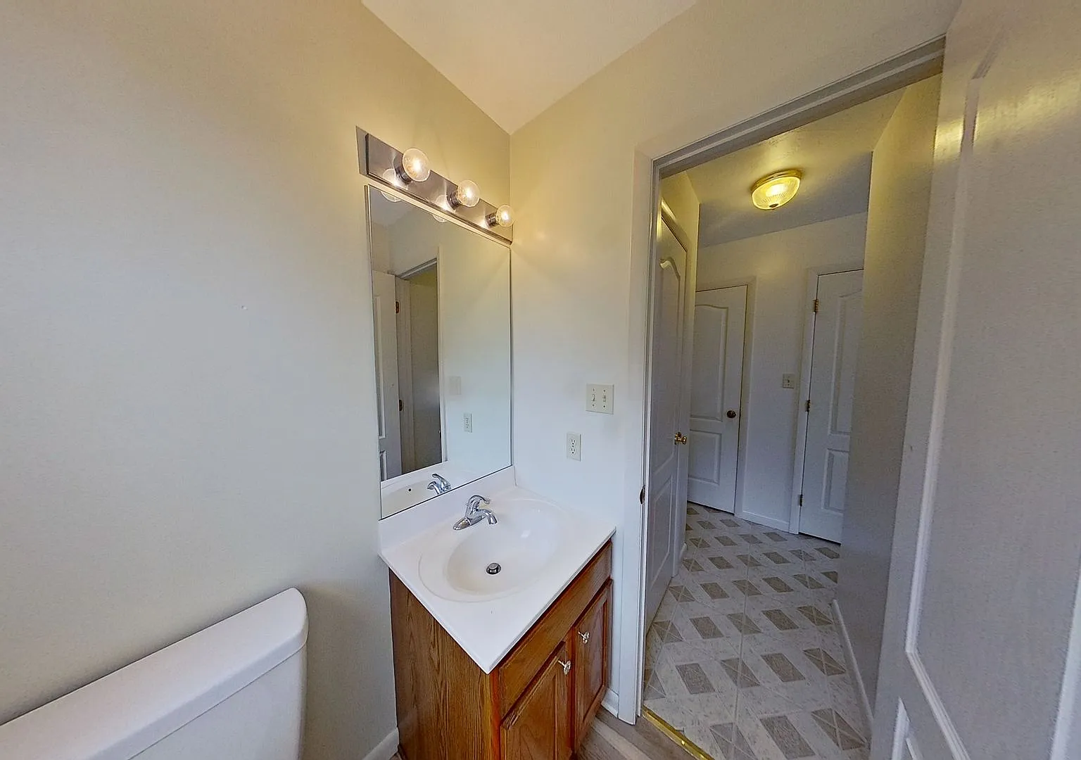 Two Bedroom Townhome with Attached Garage — Photo 3