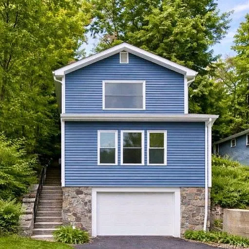 580 Lakes Rd — Photo 2