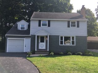 109 Armstrong Ave, Irondequoit, NY 14617