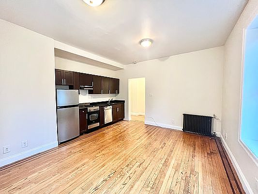 3rd image of 301 Cumberland St APT B6