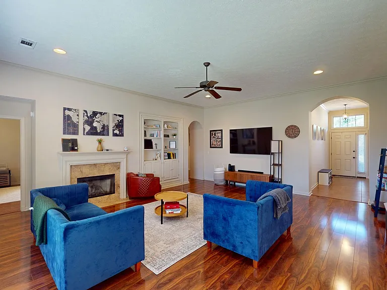 10533 Duncannon Trl — Photo 21