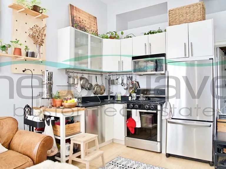 290 Columbus Ave #5 — Photo 9