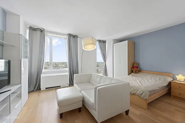 Rented by Corcoran | media 13