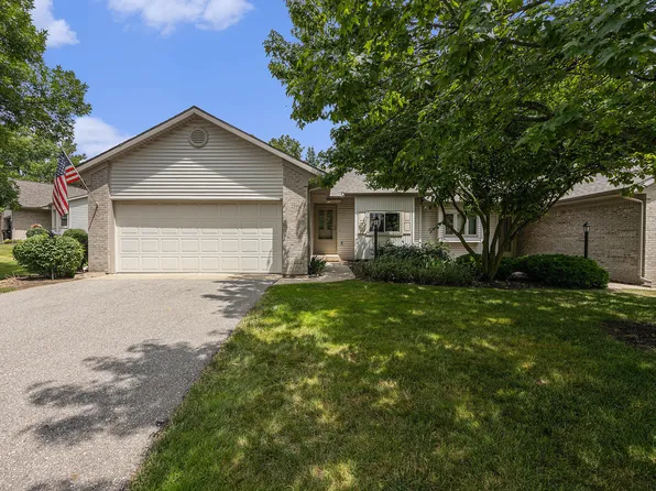 2598 Falcon Woods Dr NW, Grand Rapids, MI 49534