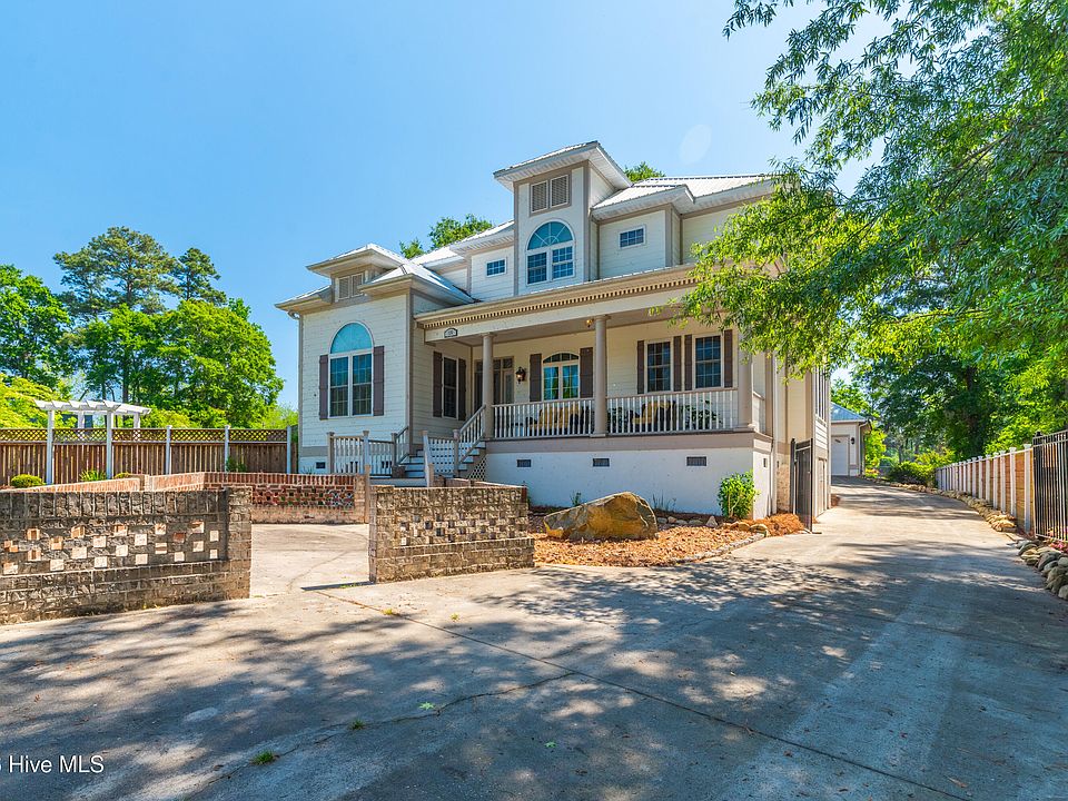 1st image of 109 Weaver Drive
