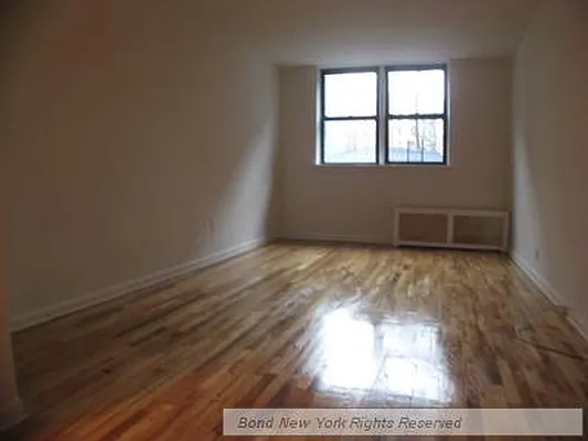 Rented by Bond New York | media 25