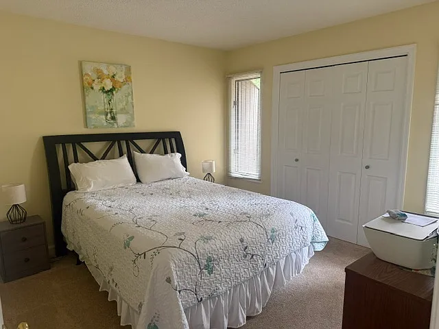 145 Glen Abbey Trl — Photo 18