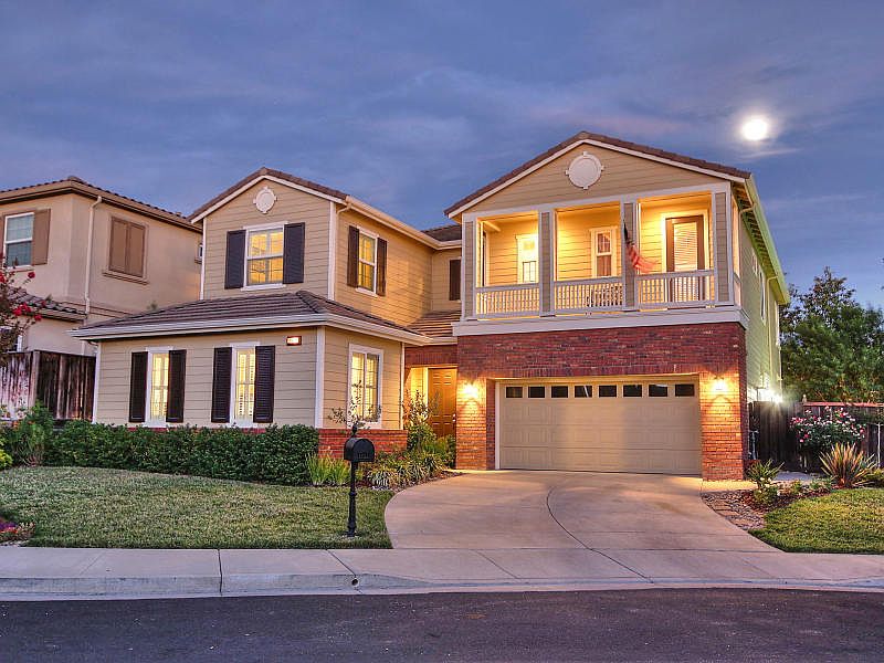 1st image of 4921 Royal Pines Ct