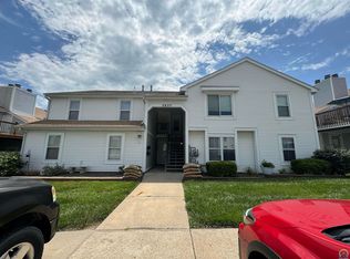 5857 SW 22nd Ter APT 3, Topeka, KS 66614