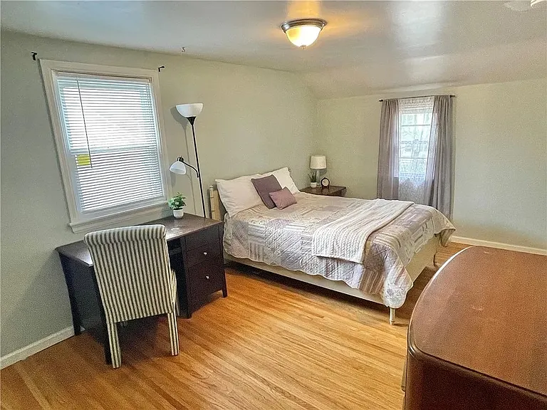137 Edgemont Rd — Photo 4