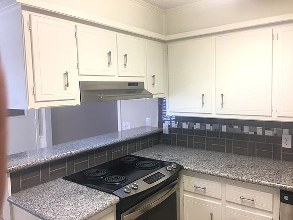 5th image of 7918 Aberdeen Ave Unit A