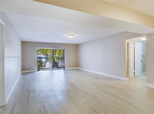 8305 SW 72nd Ave APT 105A, Miami, FL 33143