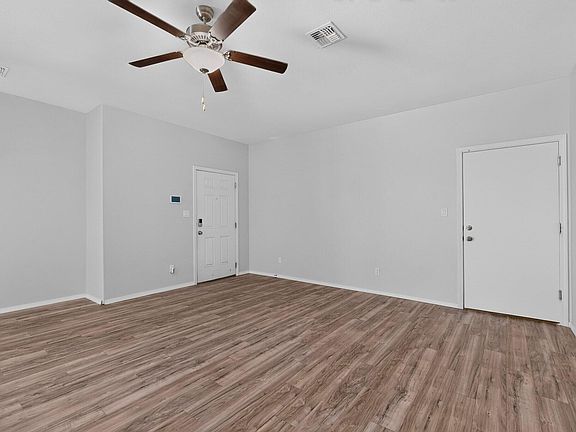 5th image of 1504 Gulfstream Dr SE