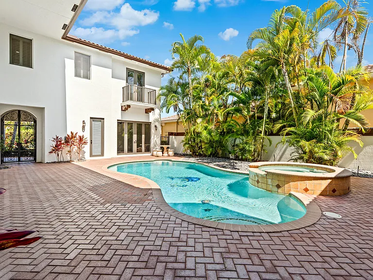 17550 Circle Pond Ct — Photo 68
