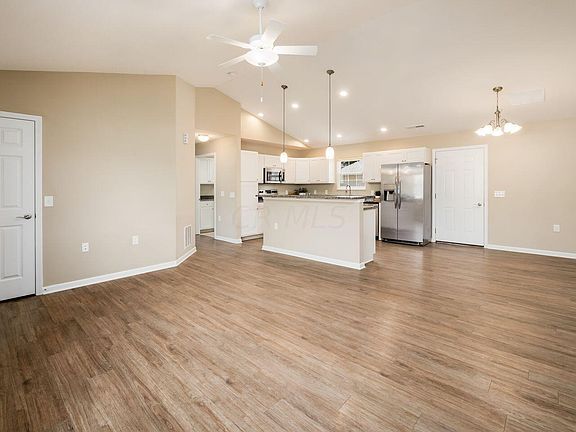2nd image of 8427 Taylor Chase Dr