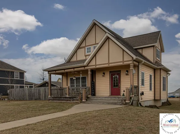 900 Peach Orchard St, Cole Camp, MO 65325