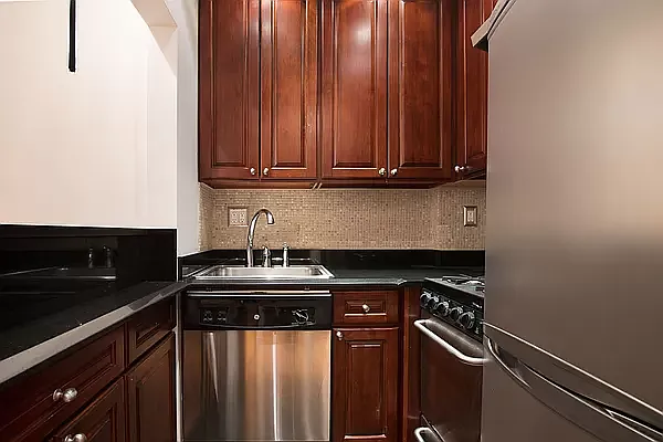 Rented by WAM Partners - William Moses Co. | media 31