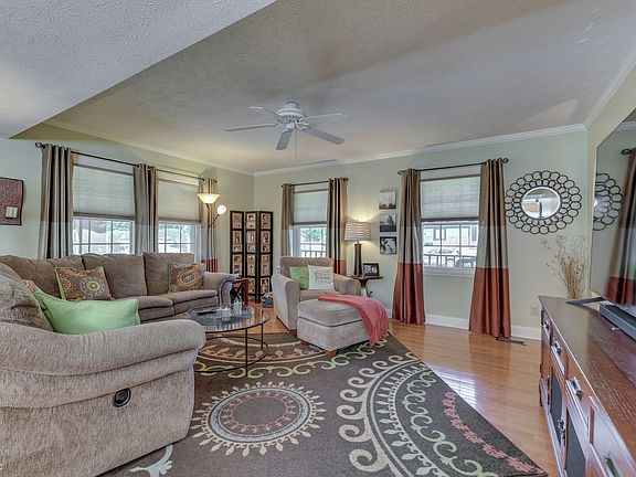 5th image of 8451 Gallant Fox Dr